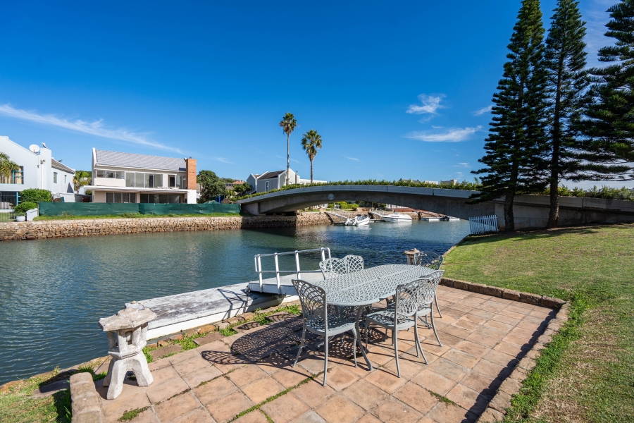 7 Bedroom Property for Sale in Royal Alfred Marina Eastern Cape